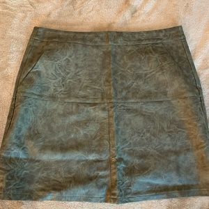 LF MINT VANILLA green faux leather mini skirt
